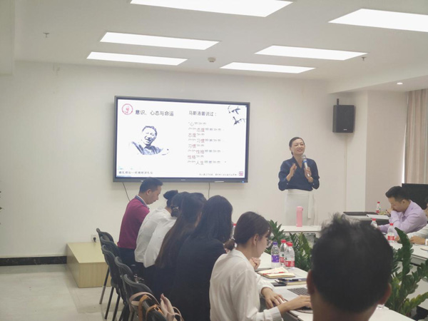 欧美性XXXXX极品娇小