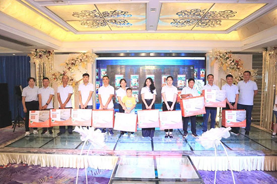 欧美性XXXXX极品娇小