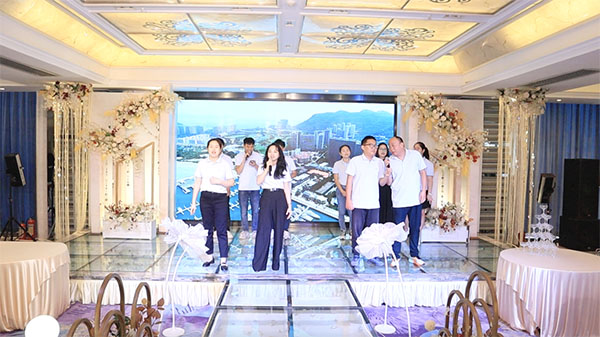 欧美性XXXXX极品娇小