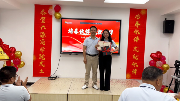 欧美性XXXXX极品娇小